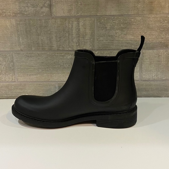Madewell Chelsea Black Slip On Ankle Rubber Rain Boots Size 8 - Picture 7 of 13